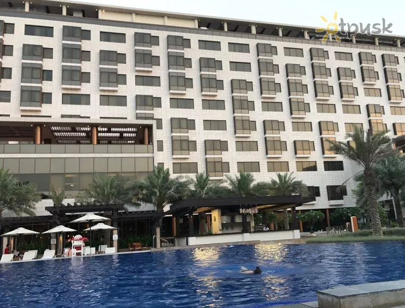 Фото отеля The Westin Doha Hotel & Spa 5* Доха Катар экстерьер и бассейны