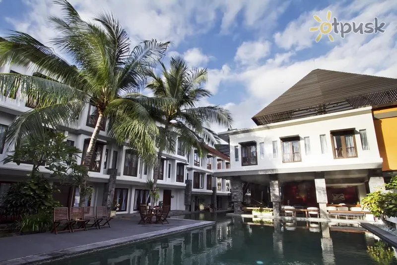 Фото отеля Casa Padma Hotel & Suites 3* Кута (о. Балі) Індонезія екстер'єр та басейни