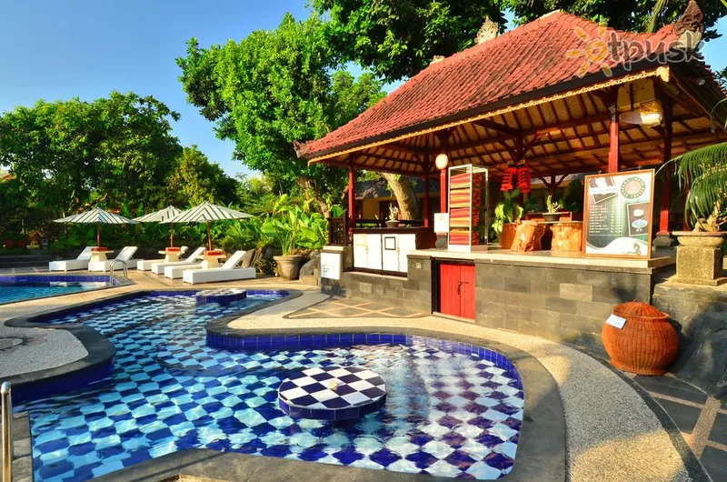 Фото отеля Inna Sindhu Beach Hotel 3* Sanur (Balis) Indonezija išorė ir baseinai