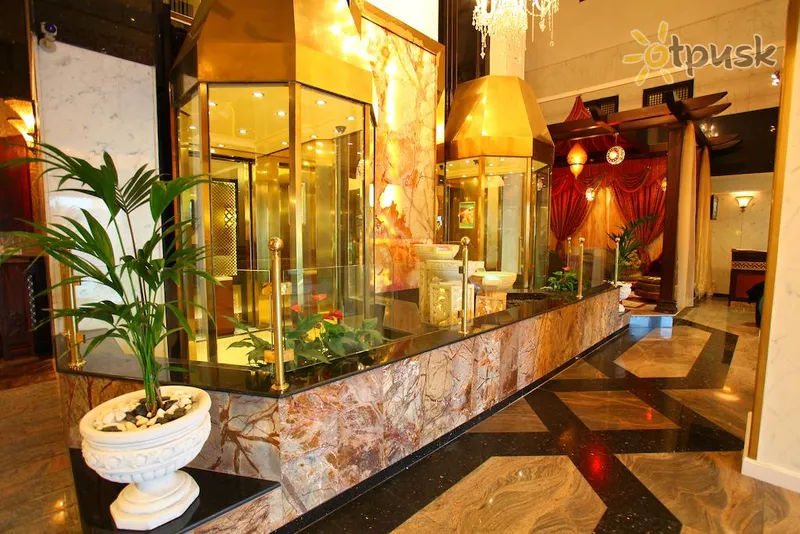Фото отеля Arabian Courtyard Hotel & Spa 4* Дубай ОАЕ лобі та інтер'єр