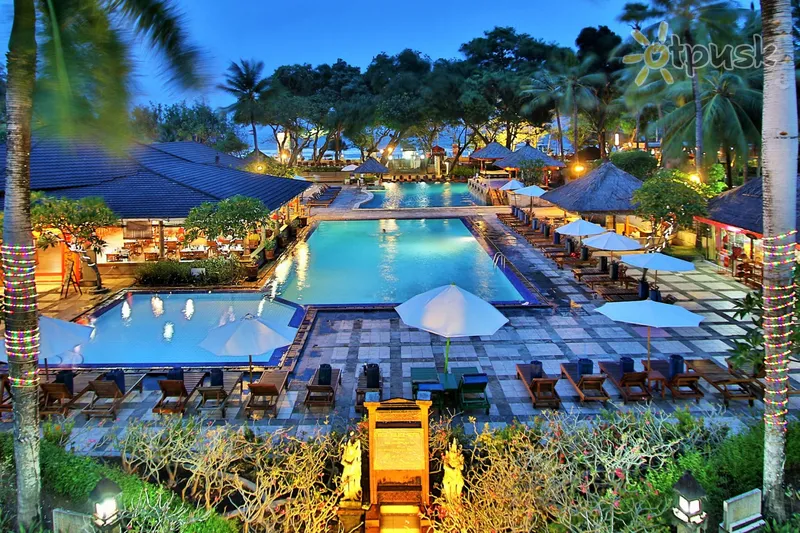 Фото отеля The Jayakarta Bali Beach Resort Residence & Spa 4* Кута (о. Балі) Індонезія екстер'єр та басейни