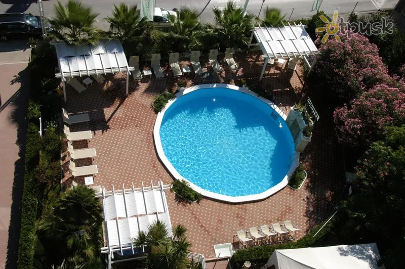 Фото отеля Eurotel Hotel 3* Ascoli Piceno Italija išorė ir baseinai