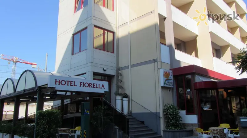 Фото отеля Fiorella Hotel 2* Анкона Італія екстер'єр та басейни
