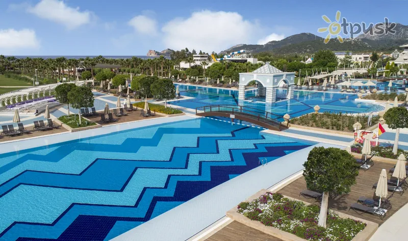Фото отеля Hilton Dalaman Sarigerme Resort & Spa 5* Сарыгерме Турция экстерьер и бассейны