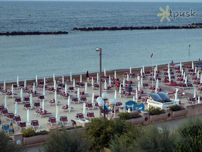 Фото отеля Sans Souci Hotel 4* Пезаро Італія пляж
