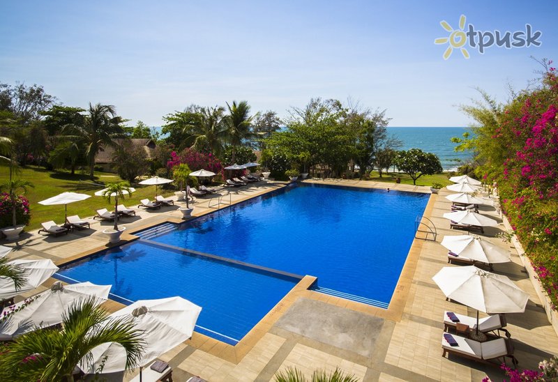 Фото отеля Victoria Phan Thiet Beach Resort & Spa 4* Фантьет Вьетнам экстерьер и бассейны