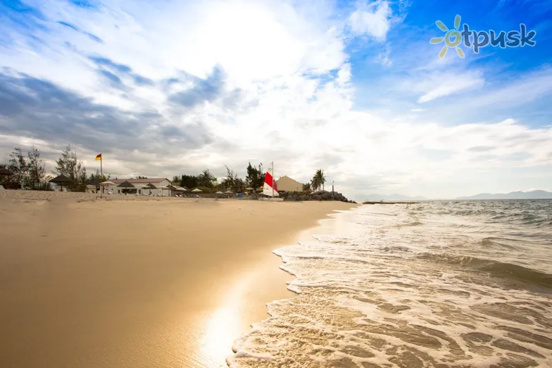 Фото отеля Victoria Hoi An Beach Resort & Spa 4* Hoi An Vjetnama pludmale