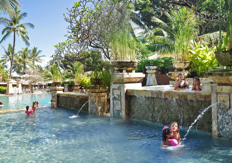 Фото отеля Legian Beach Hotel 4* Kuta (Balis) Indonezija išorė ir baseinai