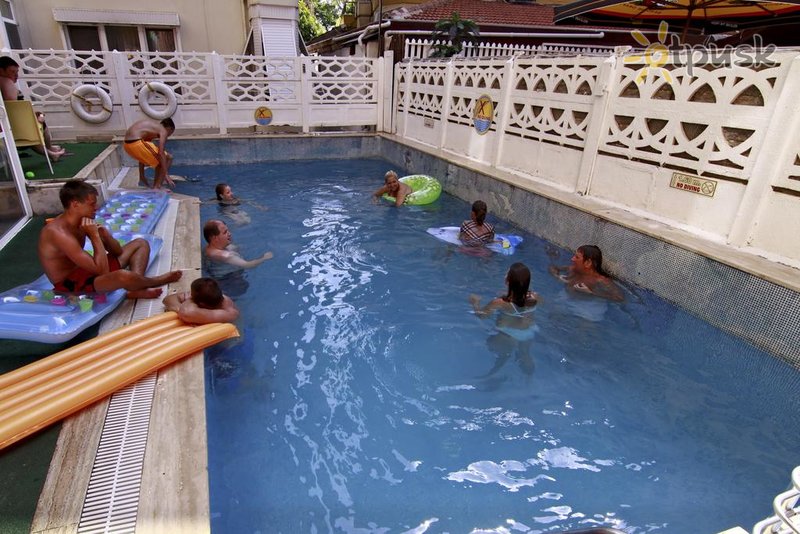 Фото отеля Kleopatra Bavyera Hotel 3* Алания Турция экстерьер и бассейны