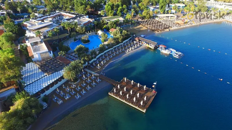 Фото отеля Izer Hotel & Beach Club 4* Бодрум Турция экстерьер и бассейны