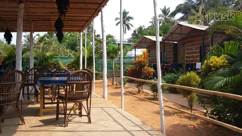 Фото отеля The Spring Beach Cottages 2* Šiaurės Goa Indija barai ir restoranai