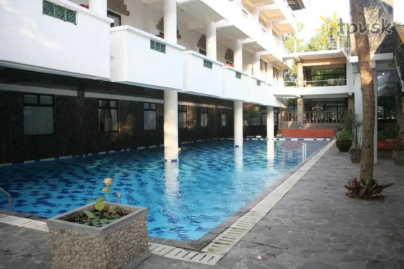 Фото отеля Melasti Kuta Bungalows & Spa 3* Кута (о. Балі) Індонезія екстер'єр та басейни