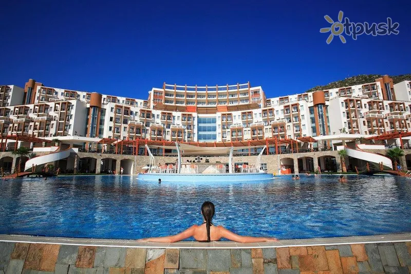 Фото отеля Kefaluka Resort 5* Bodruma Turcija ārpuse un baseini
