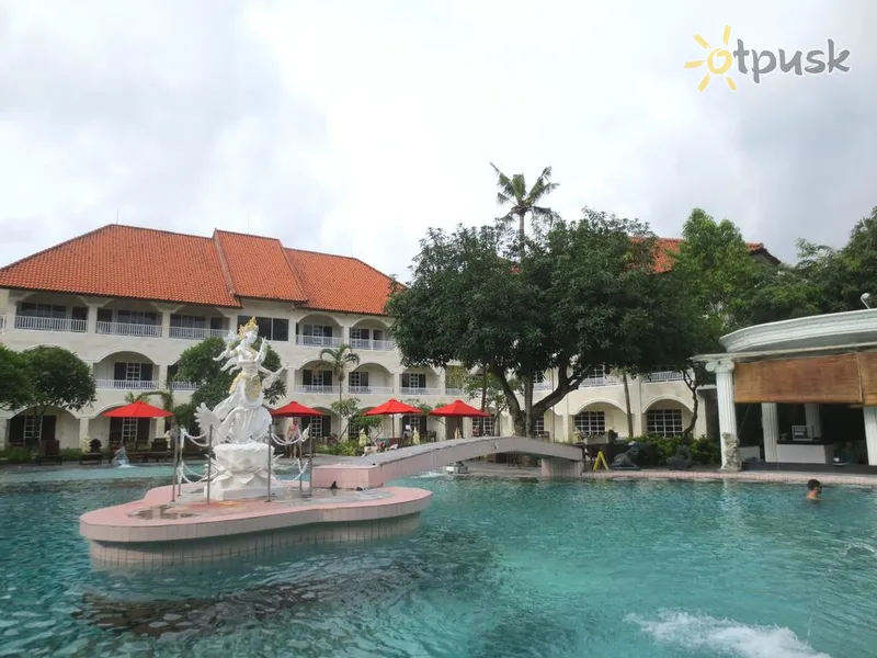 Фото отеля Melasti Beach Resort & Spa 3* Kuta (Balis) Indonezija išorė ir baseinai