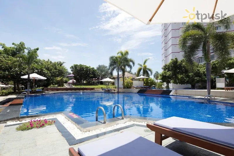 Фото отеля TTC Hotel Premium Phan Thiet 4* Фант'єт В'єтнам екстер'єр та басейни