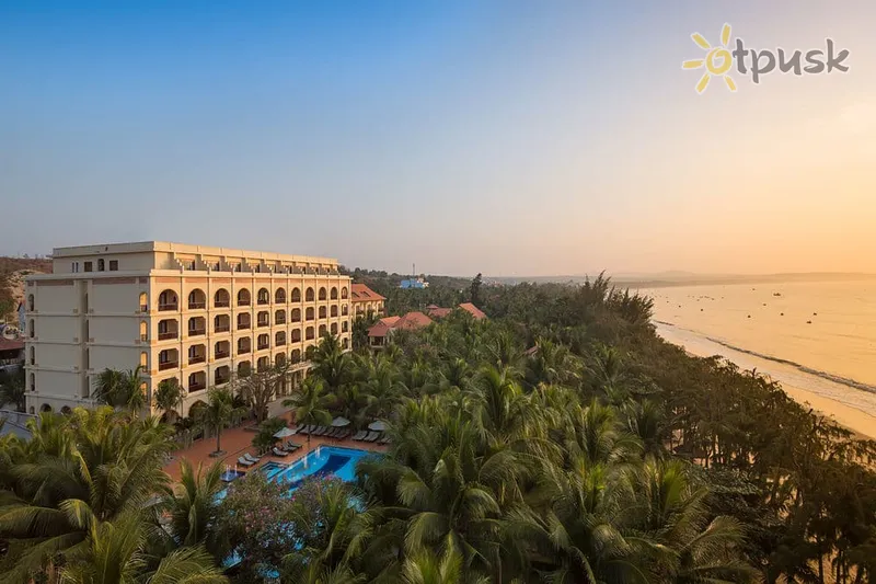 Фото отеля Sunny Beach Resort & Spa 3* Фант'єт В'єтнам екстер'єр та басейни