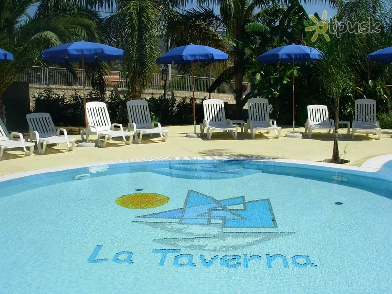 Фото отеля La Taverna Residence Hotel 3* Калабрія Італія екстер'єр та басейни