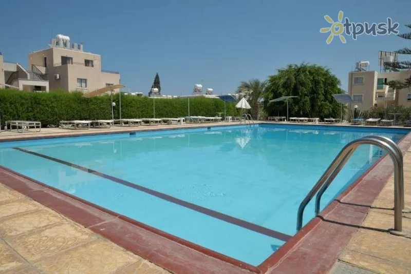 Фото отеля Debbie Xenia Hotel Apartments 3* Протарас Кипр экстерьер и бассейны