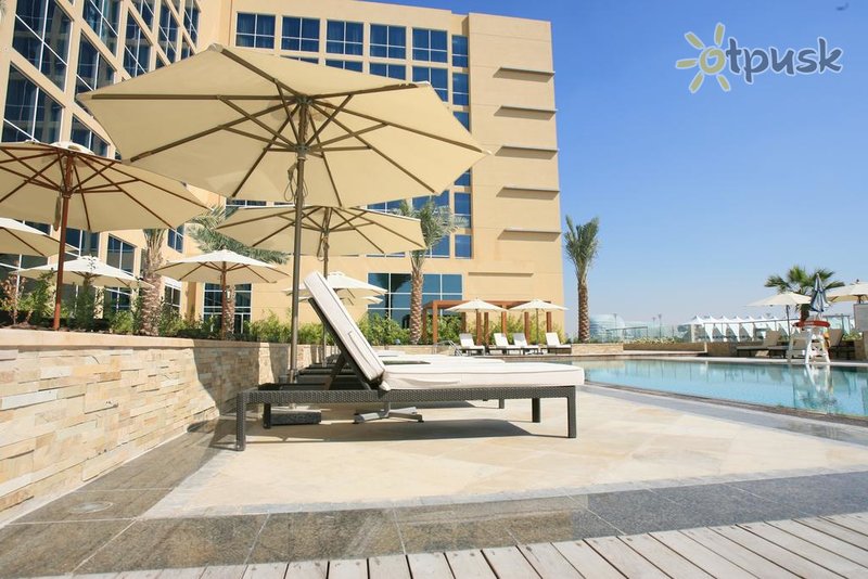 Фото отеля Centro Yas Island 3* Абу Даби ОАЭ экстерьер и бассейны