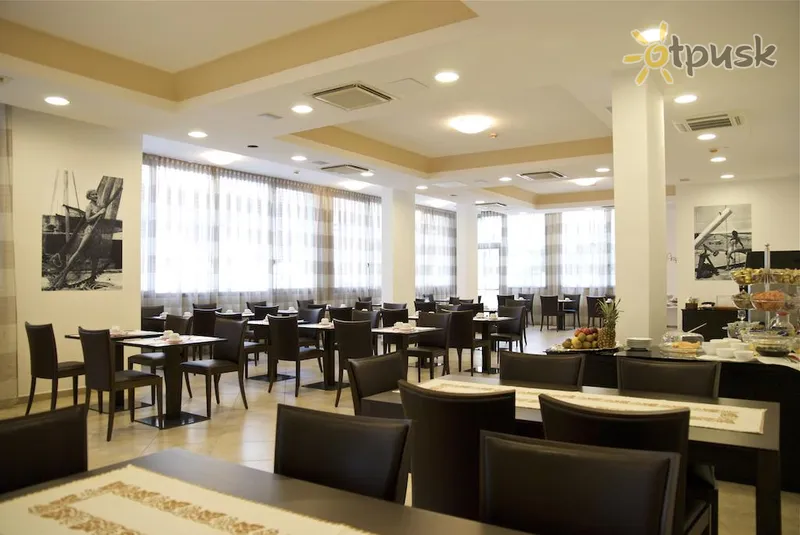 Фото отеля Sovrana Hotel & Re Aqva Spa 4* Ріміні Італія бари та ресторани