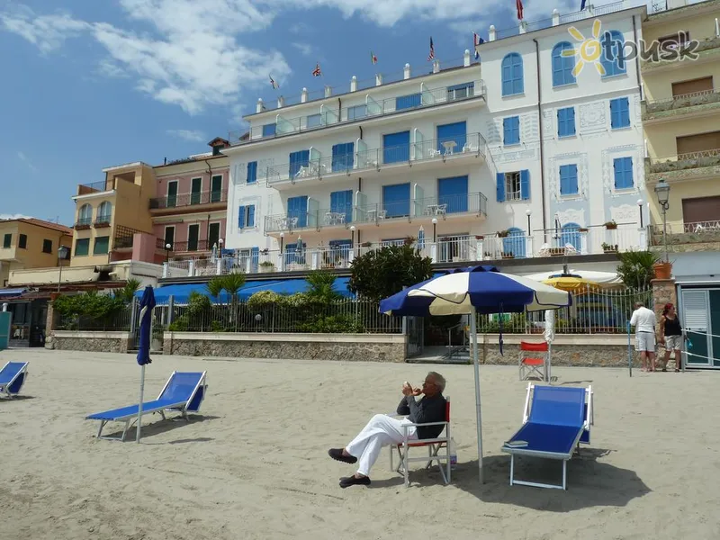 Фото отеля La Balnearia Hotel 3* Алассио Италия экстерьер и бассейны