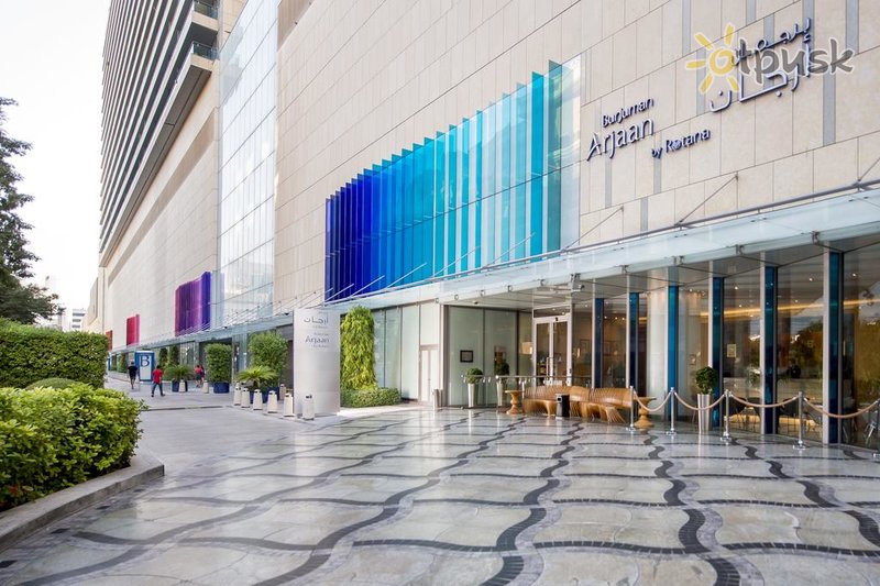 Фото отеля BurJuman Arjaan 4* Дубай ОАЭ экстерьер и бассейны