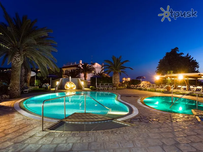 Фото отеля Ideal Hotel 3* о. Іскья Італія екстер'єр та басейни