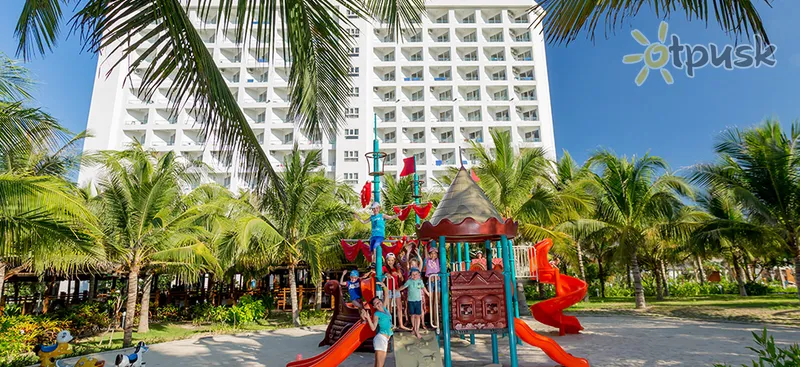 Фото отеля Dessole Beach Resort – Nha Trang 4* Nha Trang Vjetnama ārpuse un baseini