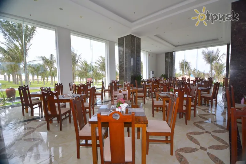 Фото отеля Dessole Beach Resort – Nha Trang 4* Nha Trang Vjetnama bāri un restorāni