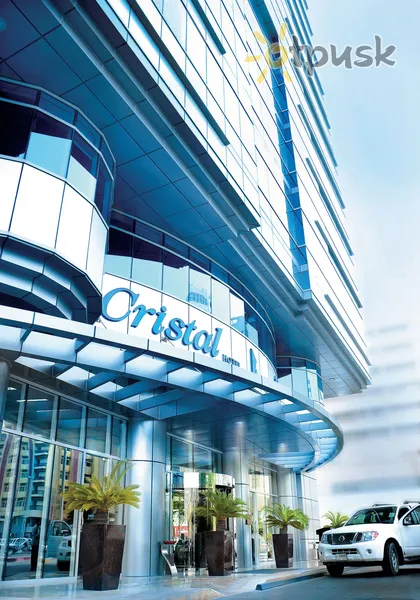Фото отеля Cristal Hotel Abu Dhabi 4* Абу Даби ОАЭ экстерьер и бассейны