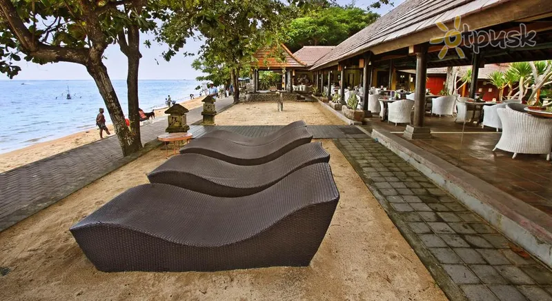 Фото отеля Peneeda View Beach Hotel 3* Санур (о. Бали) Индонезия пляж