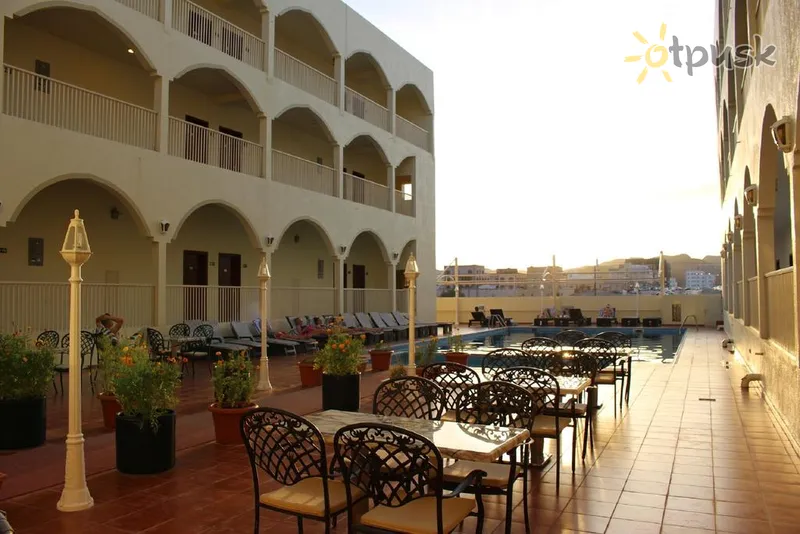 Фото отеля Al Diyar Hotel 3* Nizwa Omanas barai ir restoranai