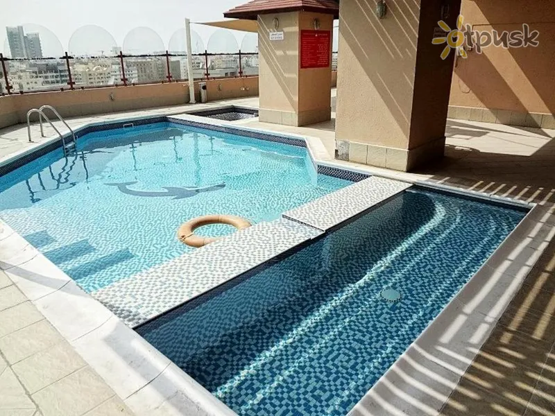 Фото отеля Dolphin Hotel Apartments 3* Dubaija AAE ārpuse un baseini