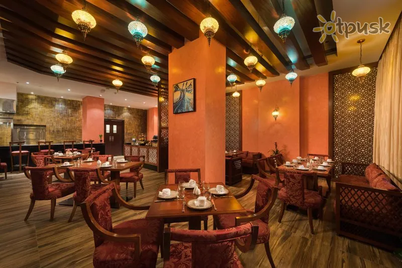 Фото отеля Centara Muscat Hotel Oman 4* Маскат Оман бары и рестораны