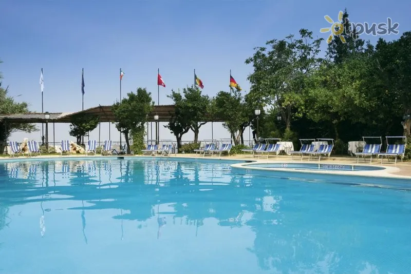 Фото отеля Grand Hotel Royal 4* Сорренто Італія екстер'єр та басейни