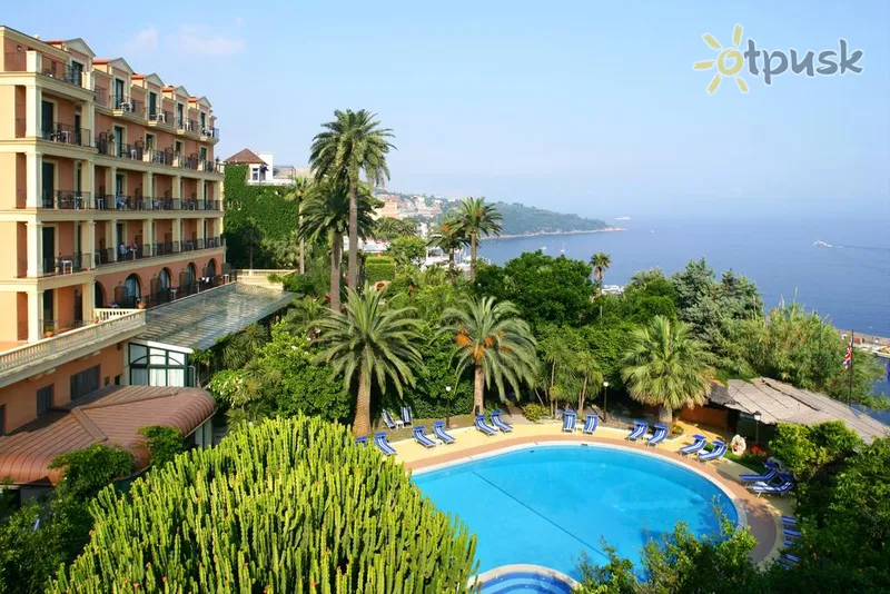 Фото отеля Grand Hotel Royal 4* Сорренто Італія екстер'єр та басейни