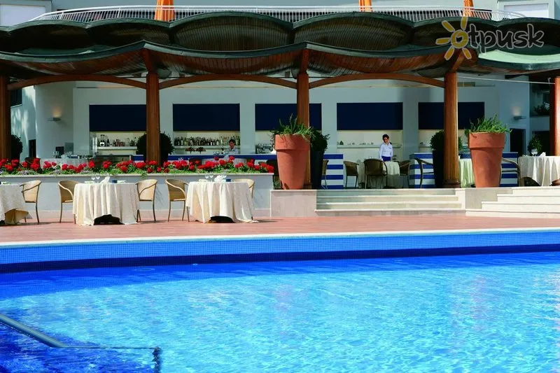 Фото отеля Hilton Sorrento Palace 4* Sorentas Italija išorė ir baseinai