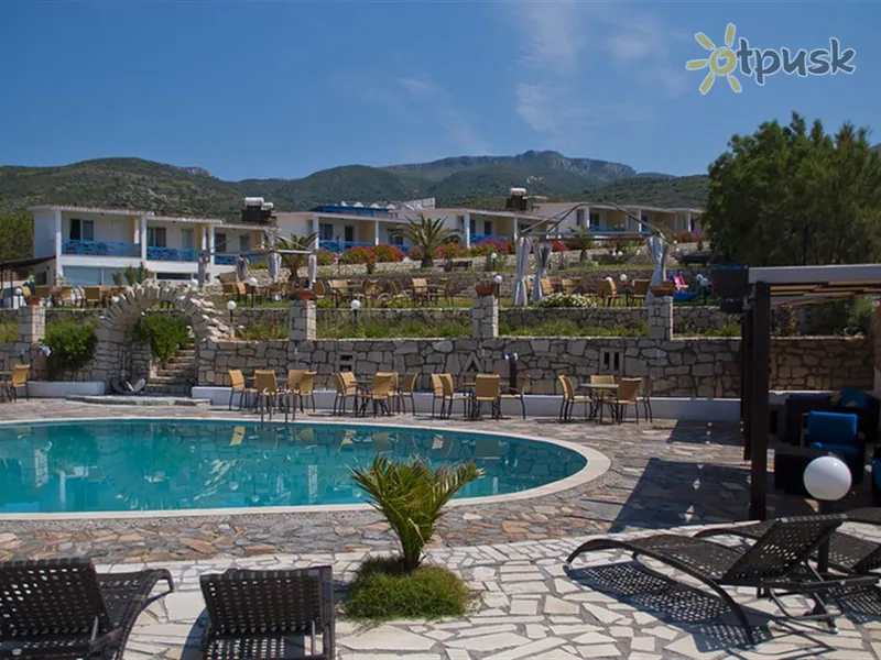 Фото отеля Lassion Golden Bay 3* Kreta – Agios Nikolaosas Graikija išorė ir baseinai