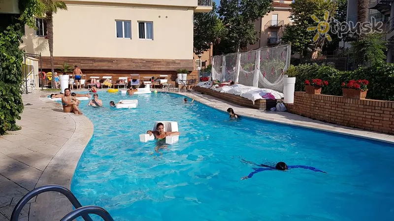 Фото отеля Villa Adriatica Ambienthotels 4* Ріміні Італія екстер'єр та басейни