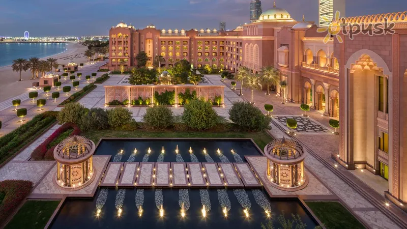 Фото отеля Emirates Palace Mandarin Oriental Abu Dhabi 5* Абу Дабі ОАЕ екстер'єр та басейни