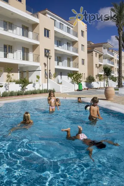 Фото отеля Elysia Park Luxury Holiday Residences 3* Пафос Кіпр для дітей