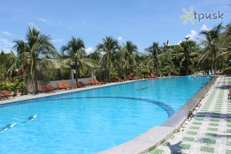 Фото отеля Gm Doc Let Beach Resort & Spa 4* Nha Trang Vietnamas išorė ir baseinai