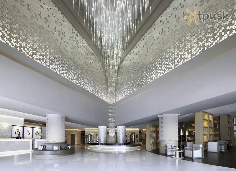 Фото отеля Fairmont Dubai 5* Дубай ОАЭ лобби и интерьер