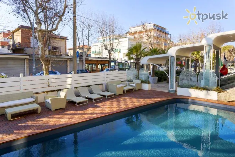 Фото отеля Patrizia Hotel Resort & Residenza 4* Riminis Italija išorė ir baseinai