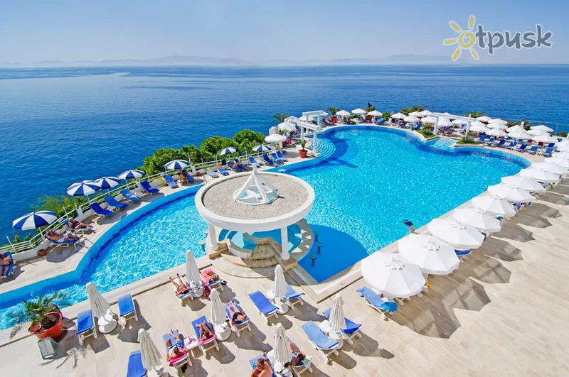 Фото отеля Korumar Hotel De Luxe 5* Kušadasis Turkija išorė ir baseinai