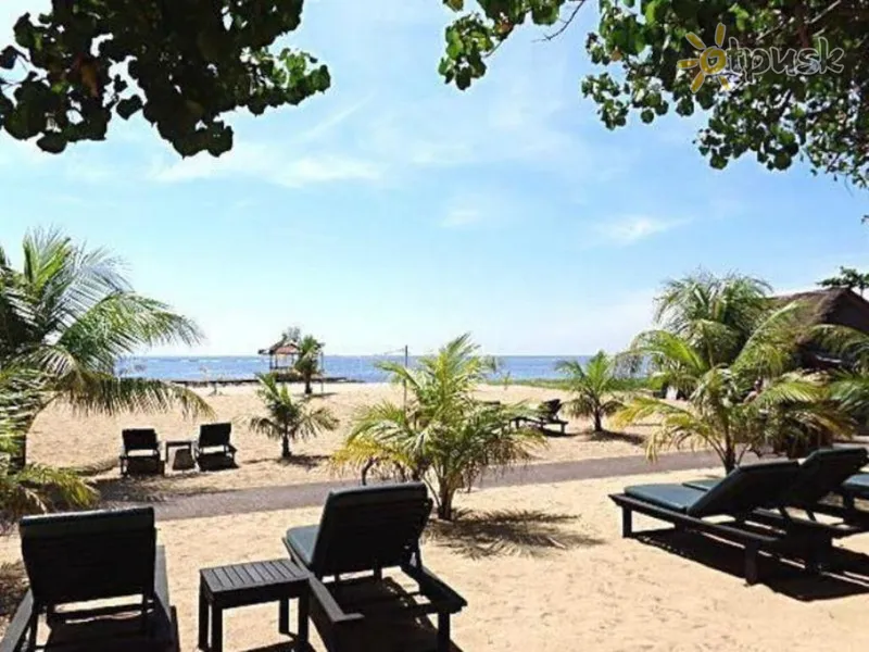 Фото отеля The Benoa Beach Front Villas & Spa 3* Tanjung Benoa (Balis) Indonezija papludimys