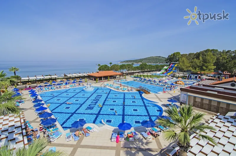 Фото отеля Kustur Club Holiday Village 5* Кушадаси Туреччина екстер'єр та басейни