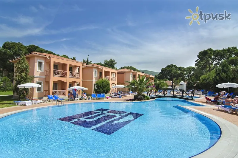 Фото отеля Kustur Club Holiday Village 5* Кушадасы Турция экстерьер и бассейны