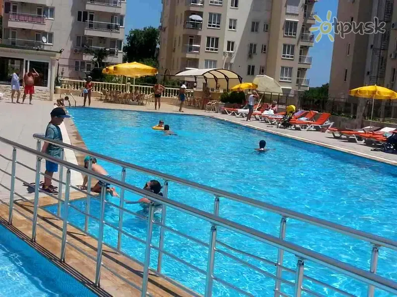 Фото отеля Lara Hadrianus Hotel 3* Antalija Turkija išorė ir baseinai