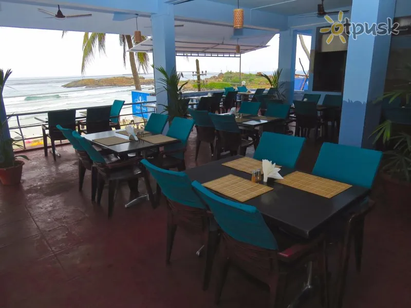 Фото отеля Detour Neelakanta Beach Hotel 3* Керала Индия бары и рестораны